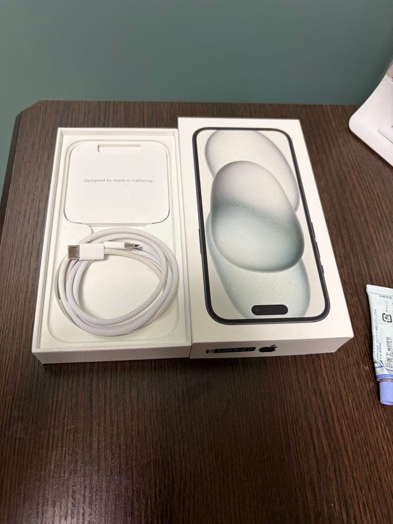 Apple iPhone 15 128GB SIMフリー 本体