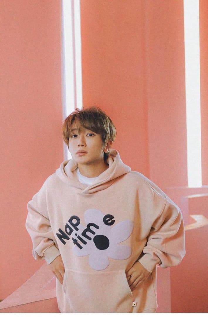 ナップタイム　naptime. Nissy 西島隆弘　パーカー　ベージュ