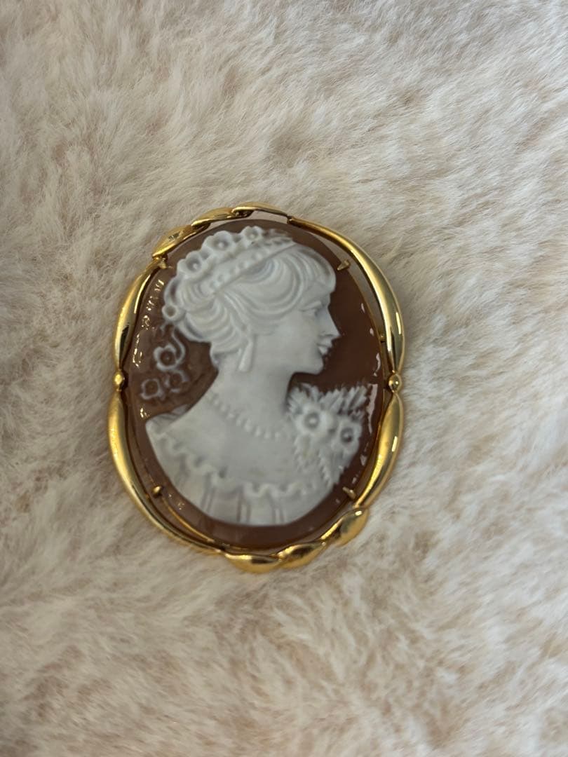 カメオブローチ ペンダントヘッド　女性の横顔デザイン　K18