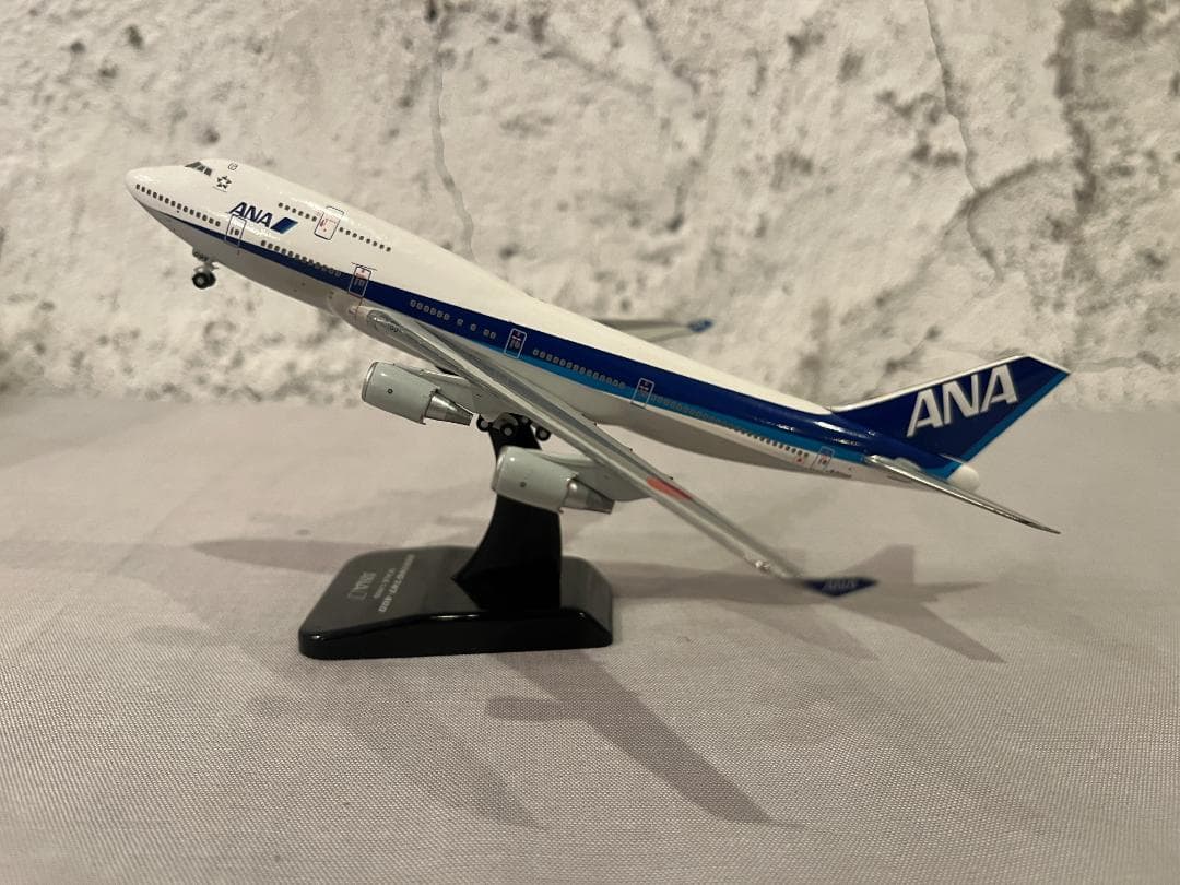 ANA　BOEING　747-400　1/400　全日空商事　JA8098