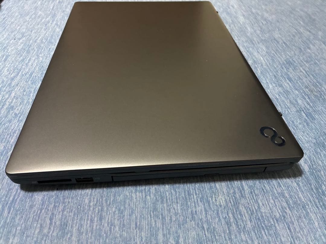 富士通製 ノートパソコン