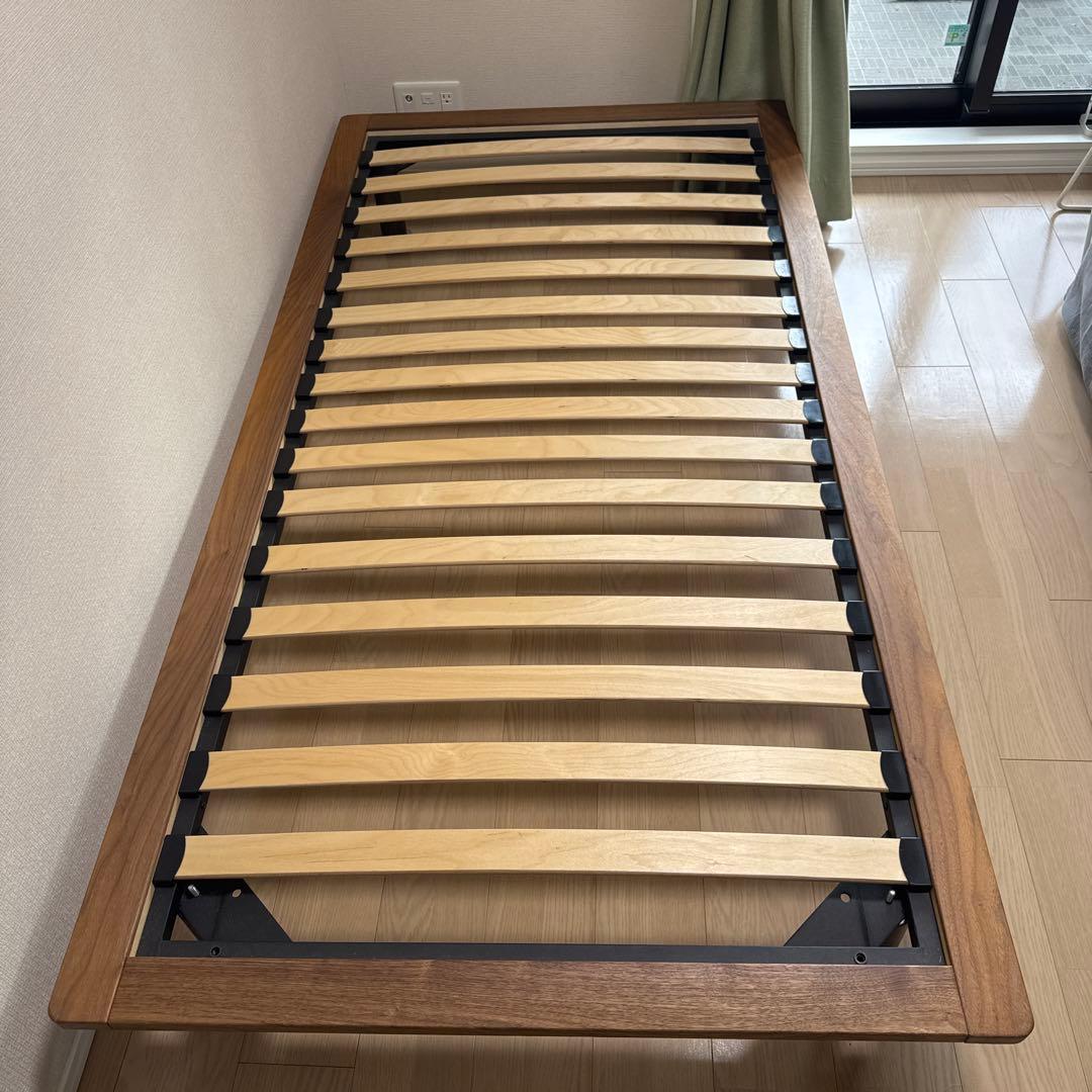 無印良品 脚付ベッドフレーム シングル