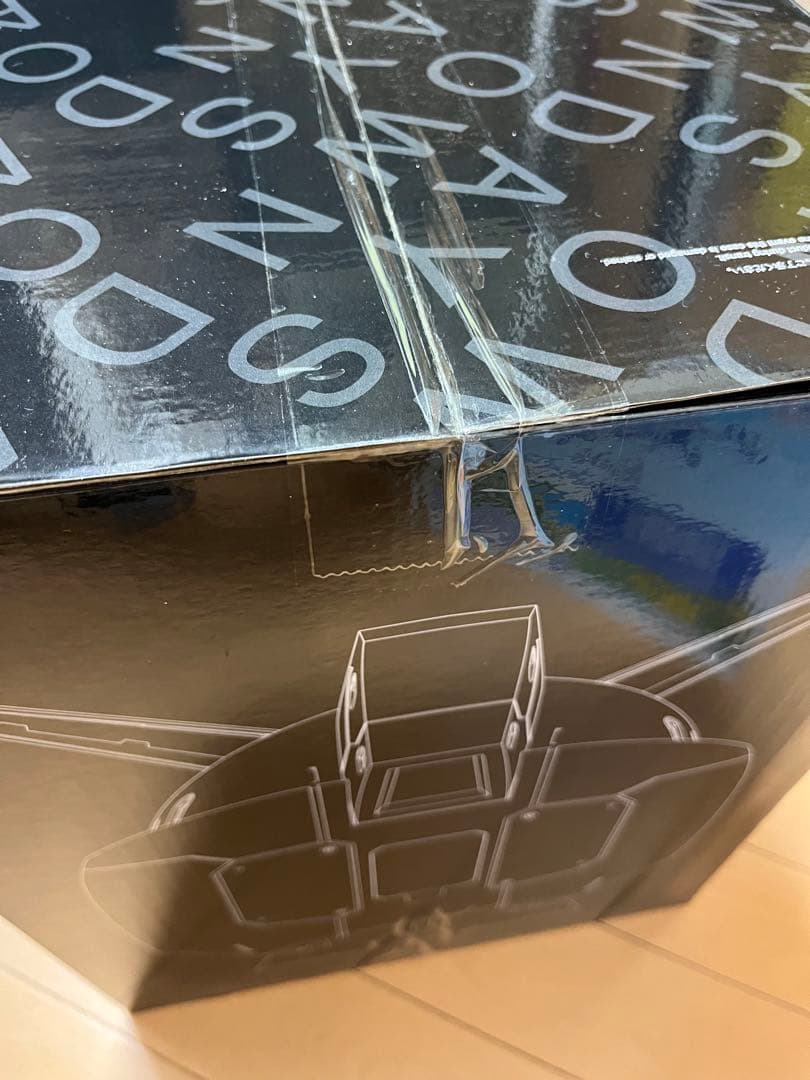 オンデーズ　ガンダムヘッドメガネケース　機動戦士ガンダム40周年記念