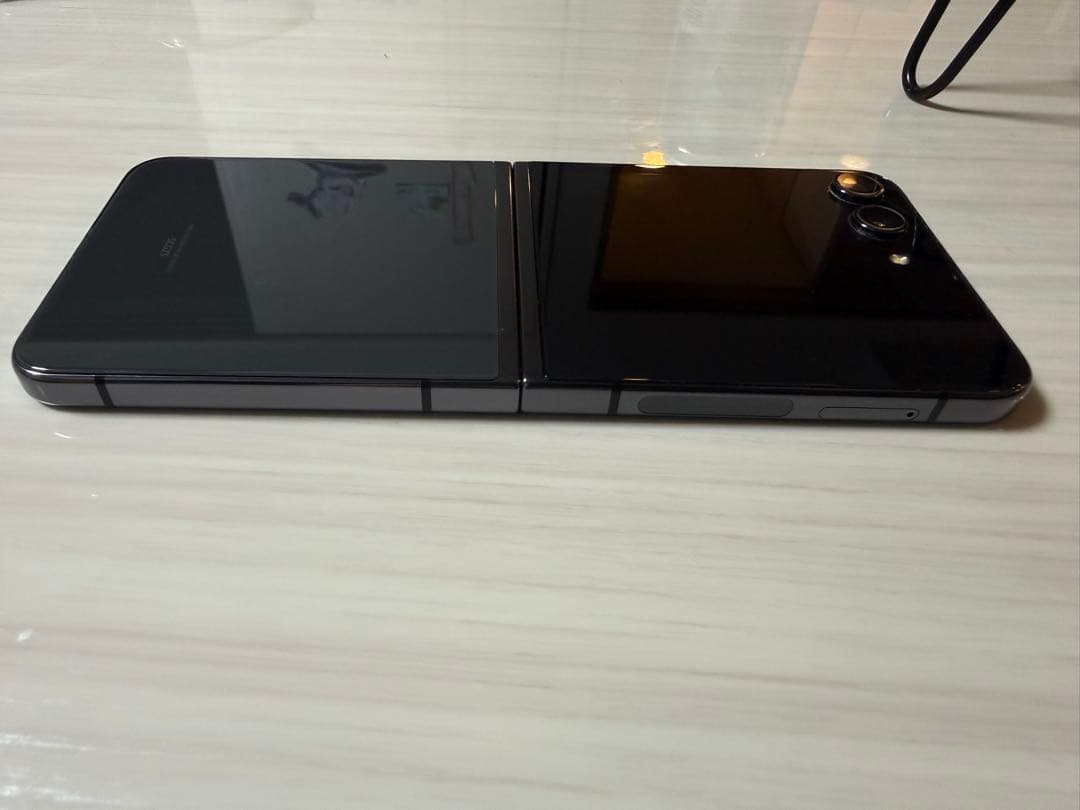 携帯電話本体 au scg23 galaxy z flip5 simfree 256