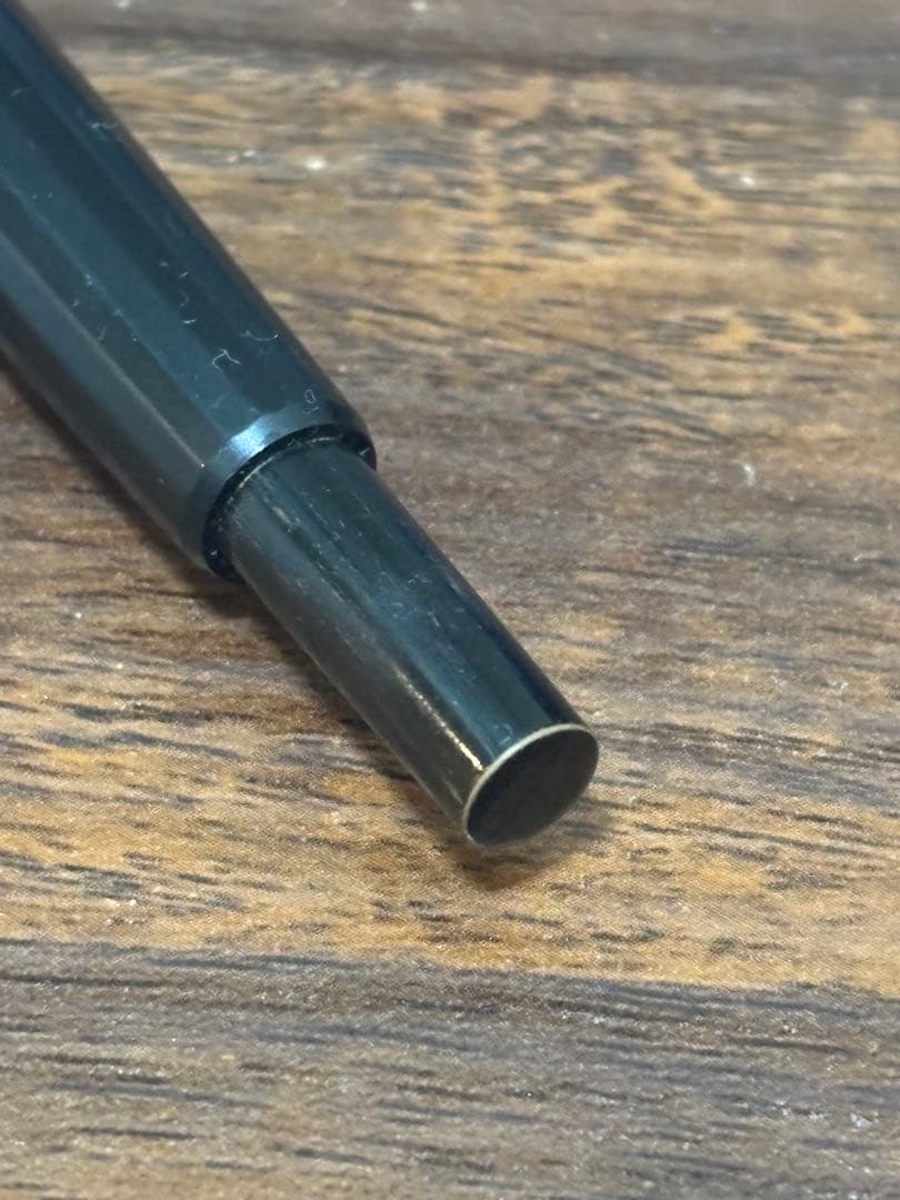 ぬん。PILOT CAPLESS 多面体　万年筆　ブラック　18k-750