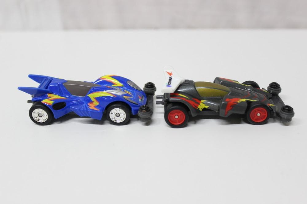 ◆トミカ 爆走兄弟レッツ＆ゴー TRFビクトリーズ 1セット　08128