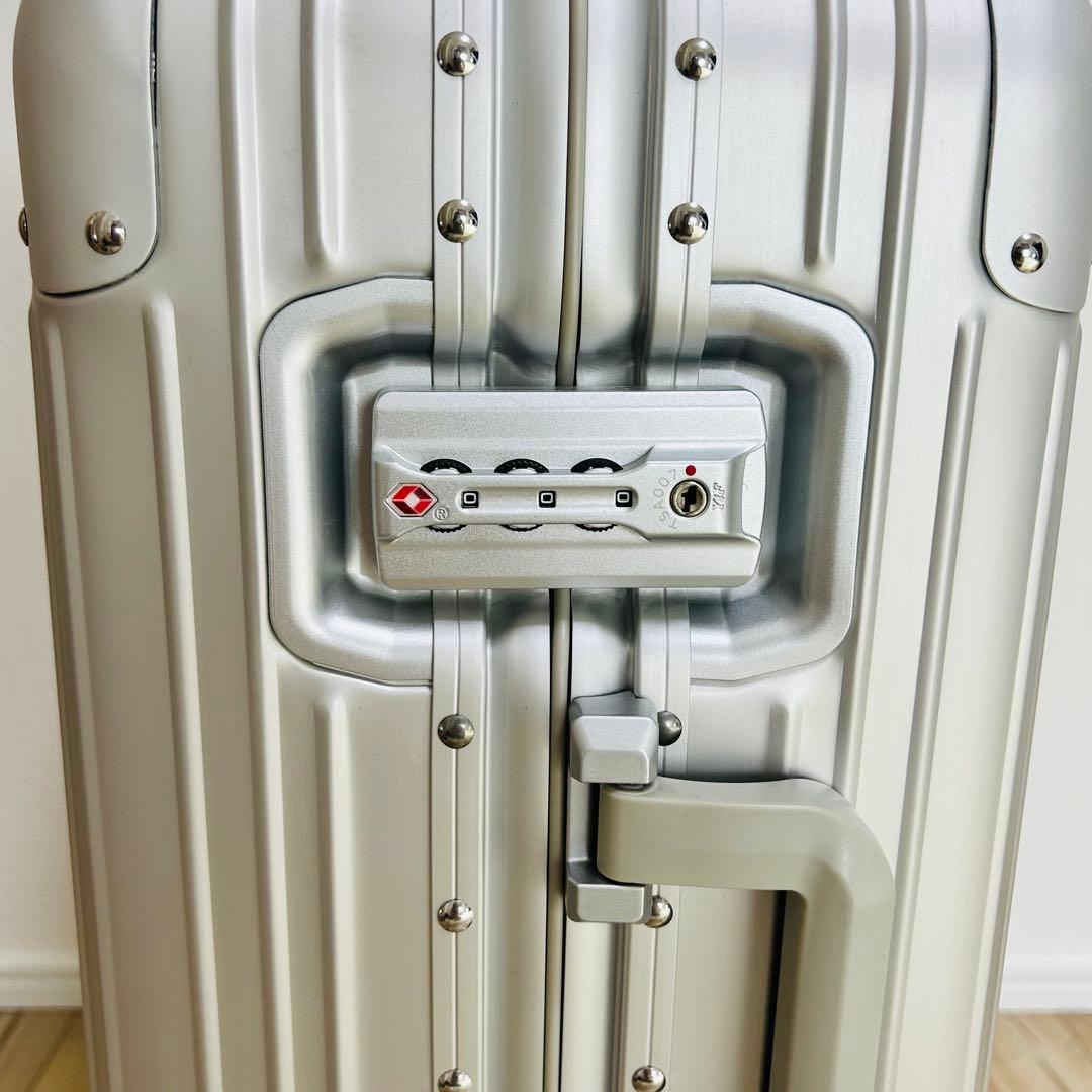 【新品未使用】【非売品】メルセデスベンツ　アルミスーツケース32L