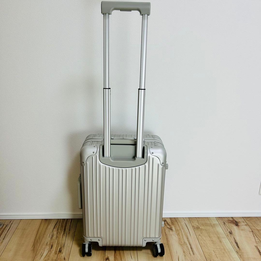 【新品未使用】【非売品】メルセデスベンツ　アルミスーツケース32L