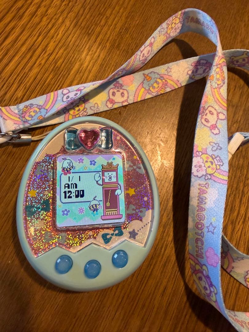 たまごっちドリーム グリッターデザイン ストラップ付き