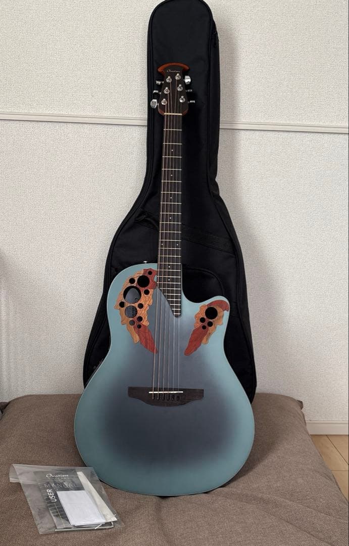 OvationエレアコギターCelebrity 「CE44-RBB」/保証期間中
