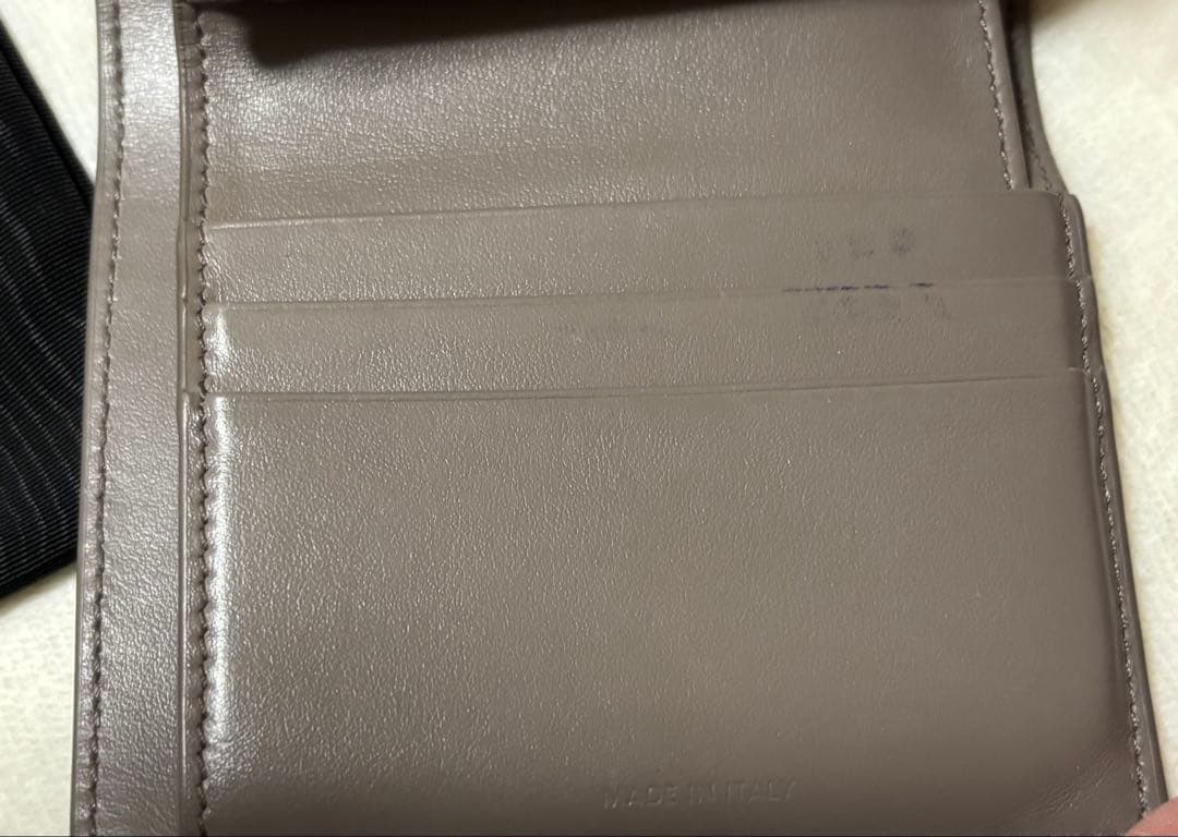 セリーヌ　二つ折り財布