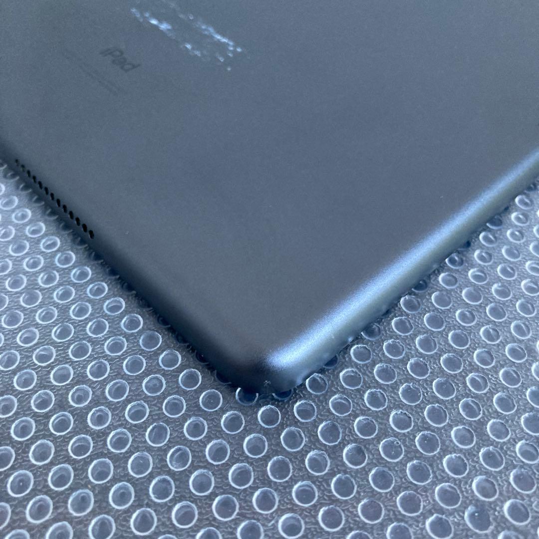 3011【早い者勝ち】iPad8 第8世代 32GB WIFIモデル☆