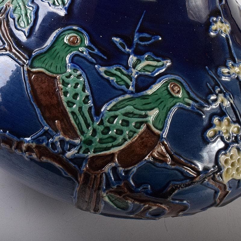 中国　景徳鎮製　藍釉法花花鳥文瓶　唐木台・箱付　V　8055C