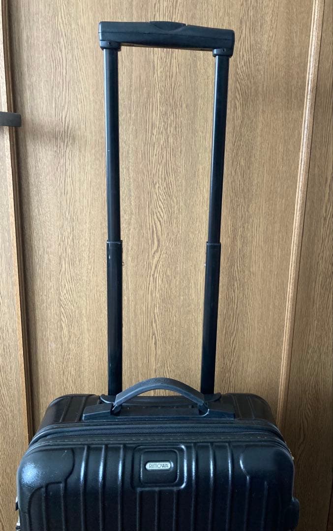 傷ありRIMOWA35Lキャリーケース
