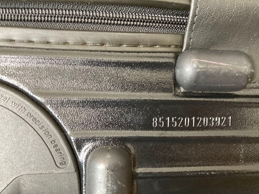 傷ありRIMOWA35Lキャリーケース