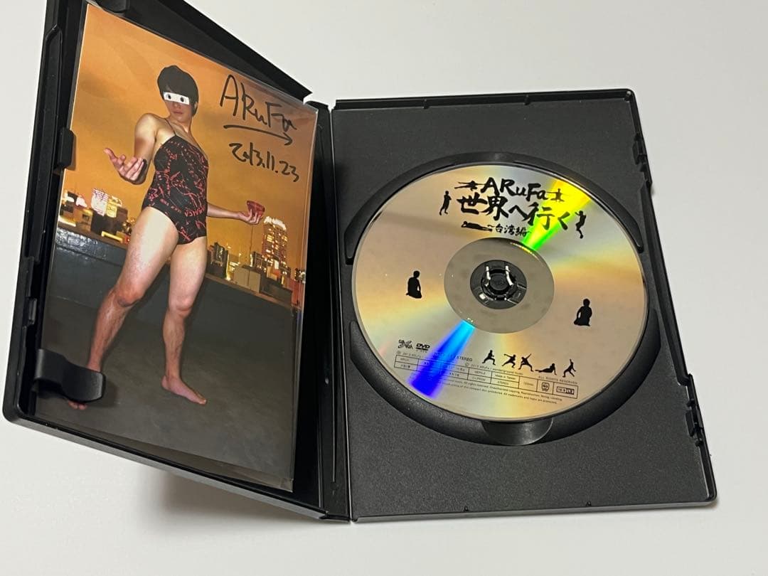 DVD ARufa 世界へ行く 台湾編 オモコロ サイン ポストカード シール