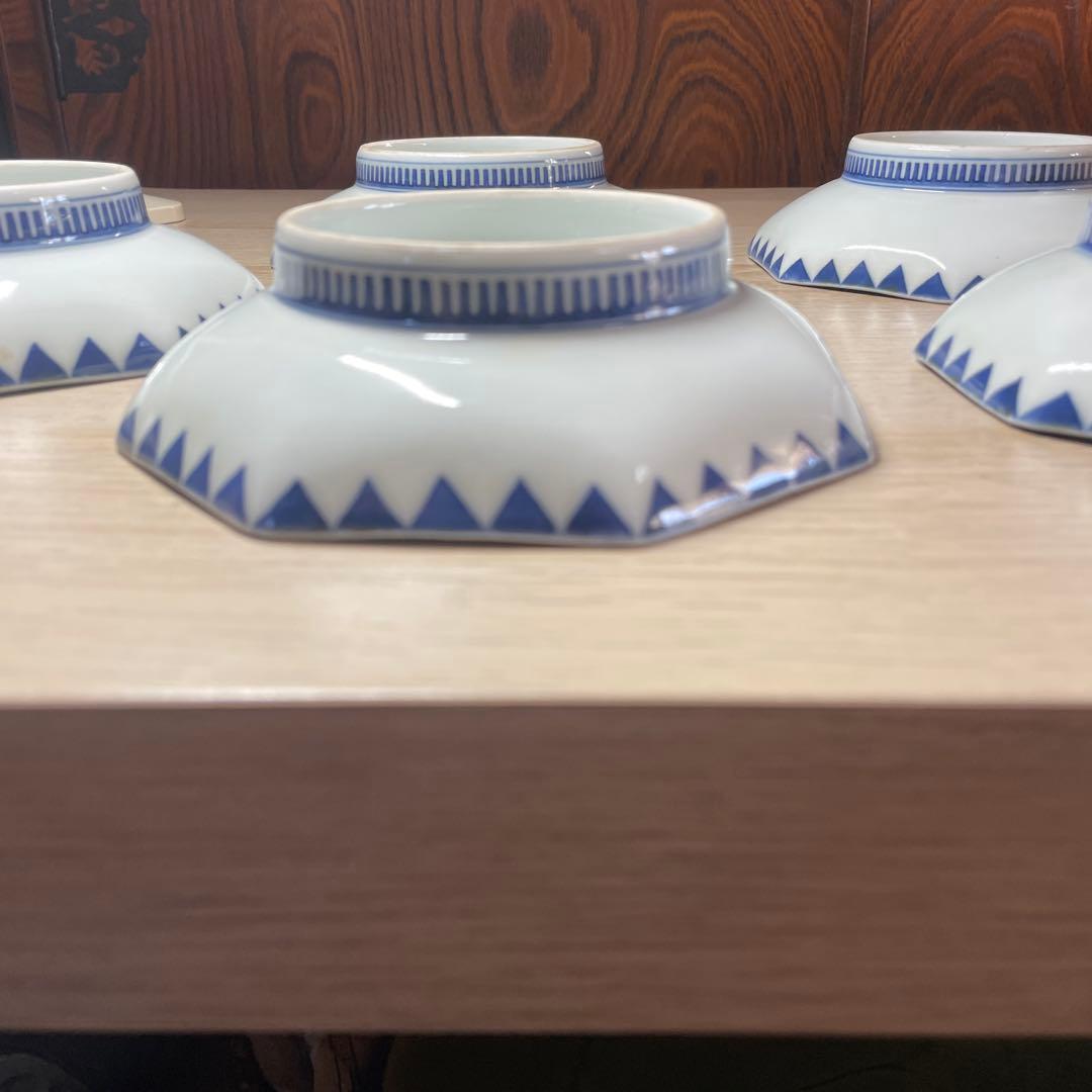 今泉今右衛門　鍋島染付ウロコ紋八角皿五客　箱なし