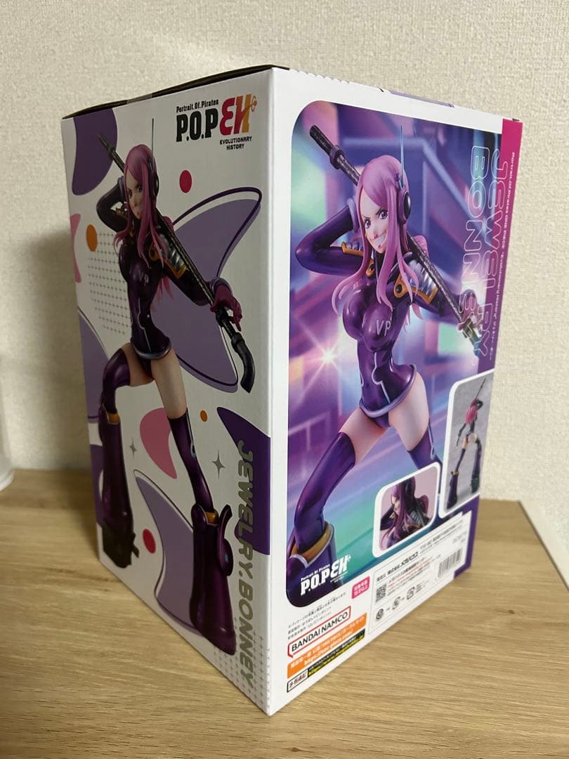 POPワンピース“Evolutionary History”ジュエリー・ボニー