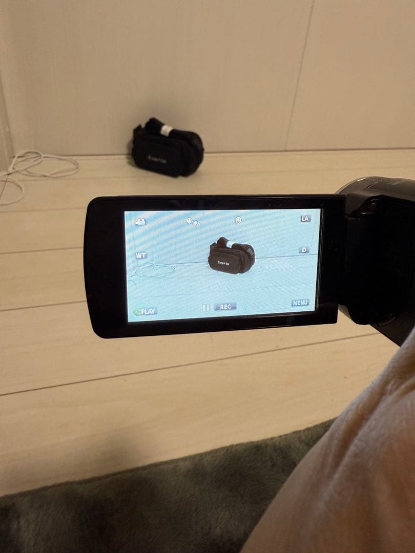 JVC Everio GZ-E265 ビデオカメラ 付属品、ポーチ付き