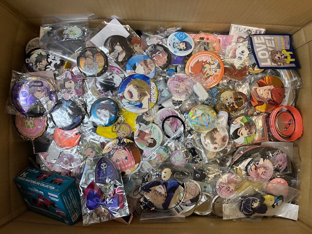 ノンジャンル雑貨　アニメグッズ　700個以上　大量まとめ売り