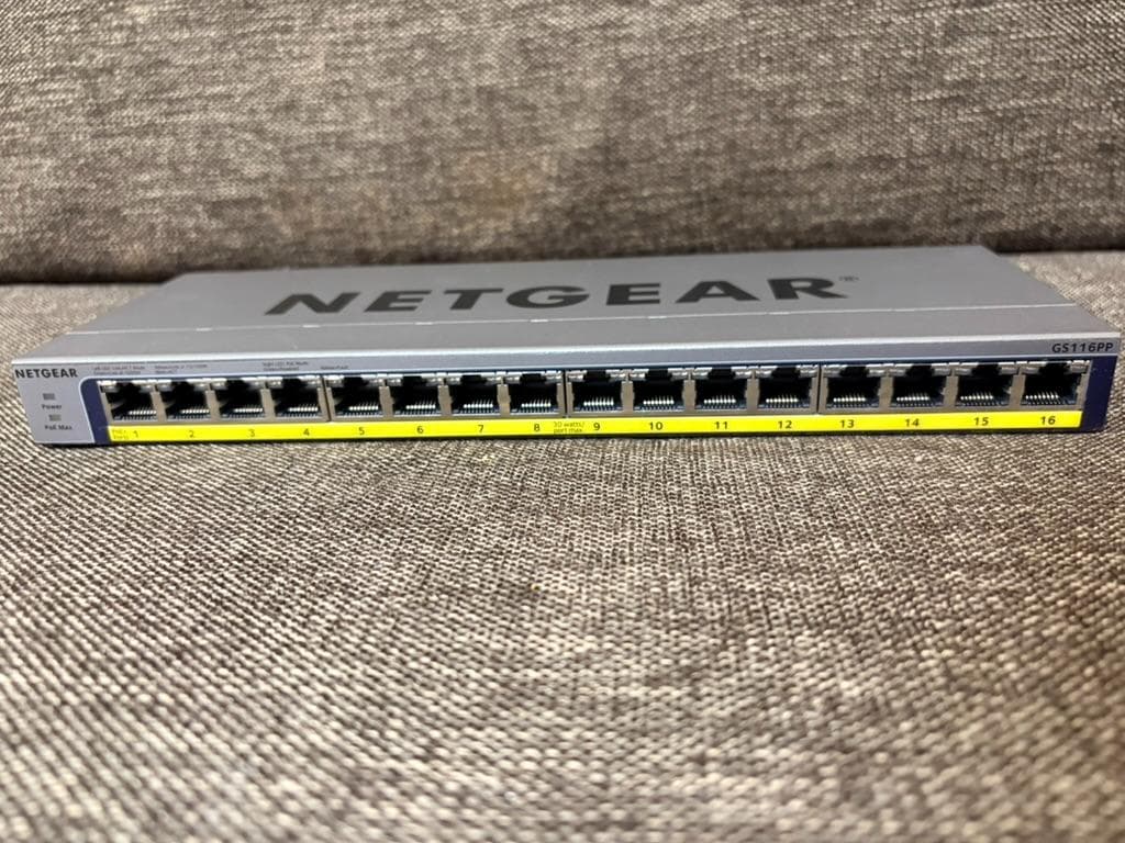 NETGEAR GS116PP 16ポート スイッチングハブ