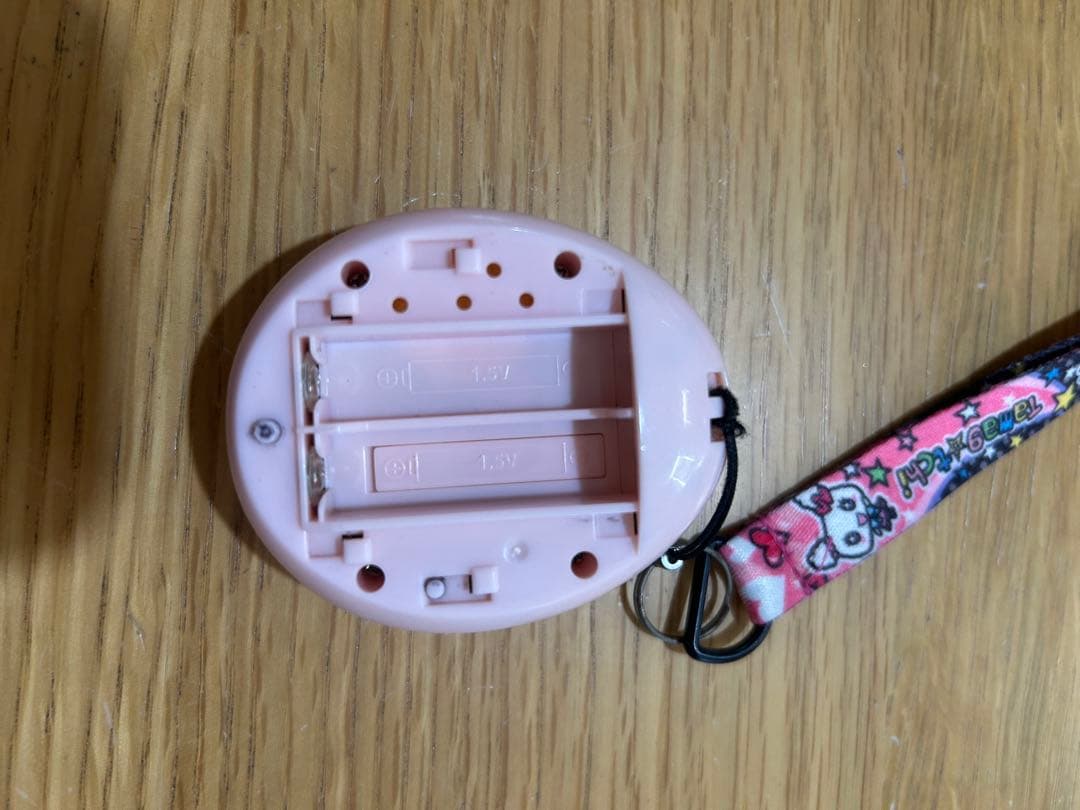 たまごっちピース 本体 たまデコピアスDisney ストラップ付き