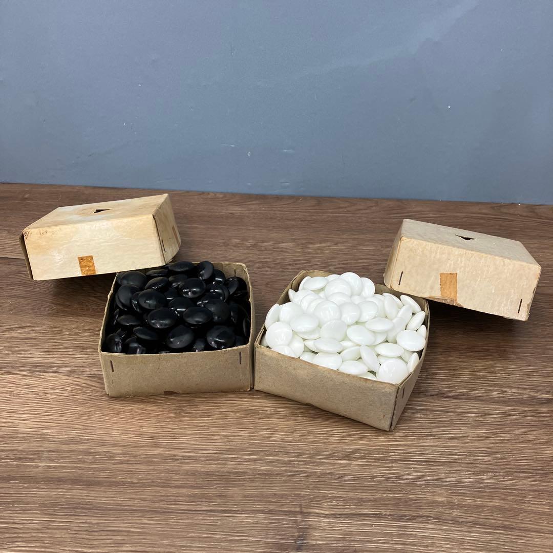 E-壁 昭和レトロ アンティーク 碁石 白黒セット 囲碁 道具 箱付き 練習用