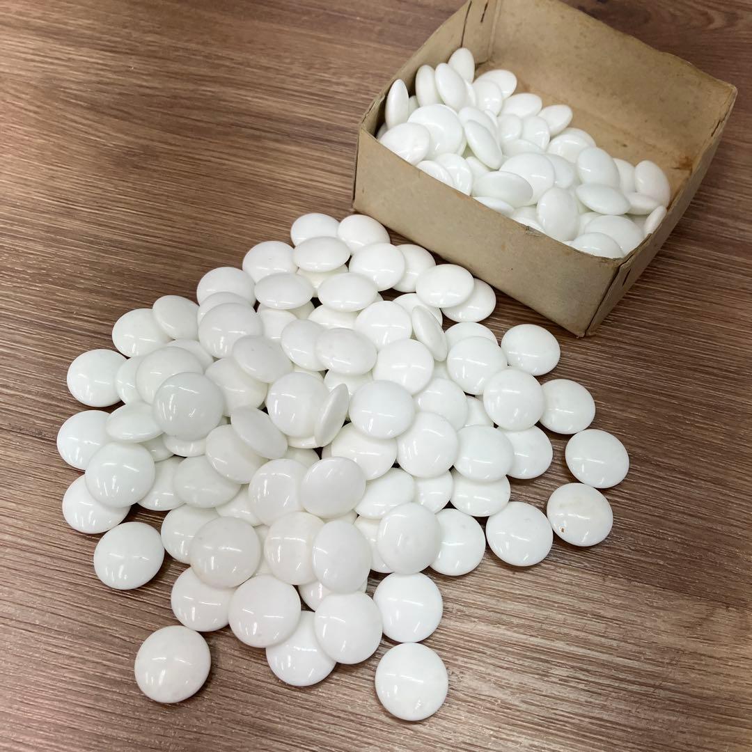 E-壁 昭和レトロ アンティーク 碁石 白黒セット 囲碁 道具 箱付き 練習用