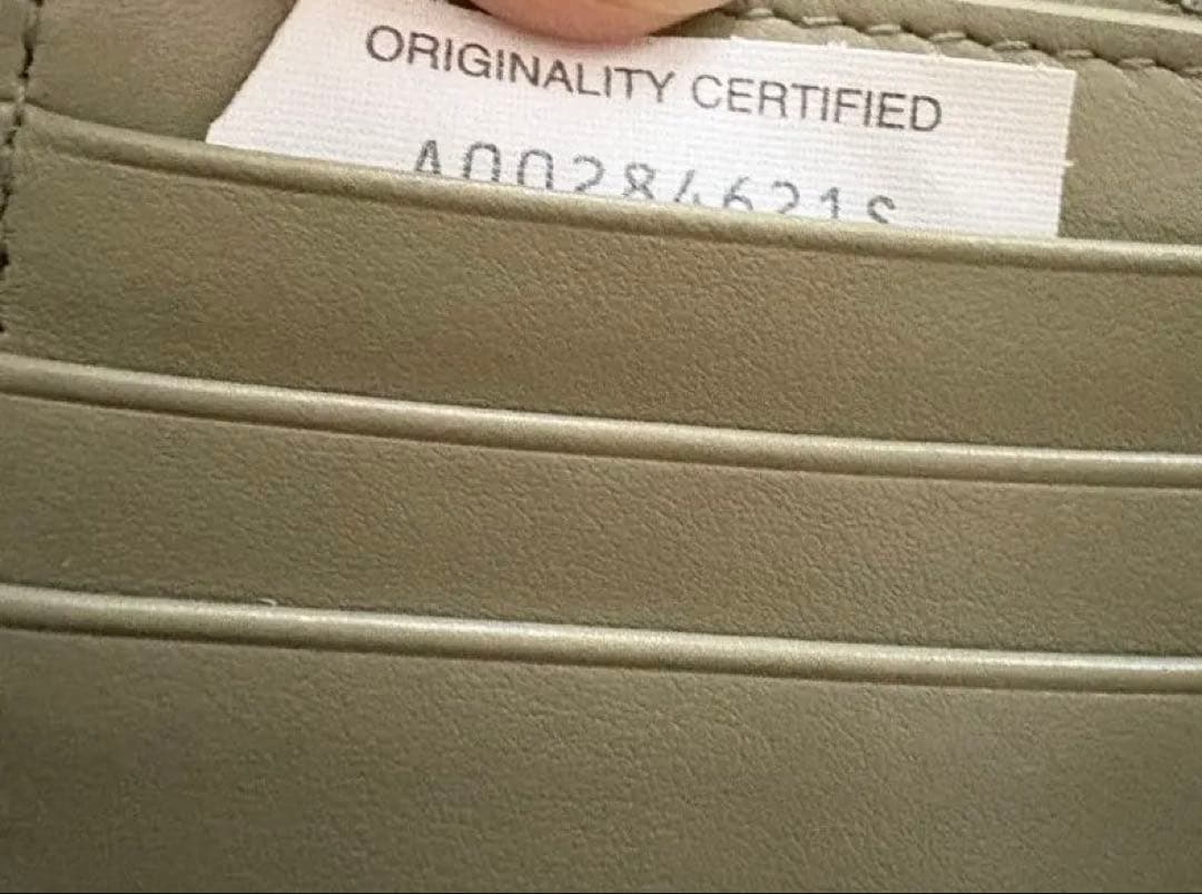 美品　Bottega Veneta 三つ折り財布