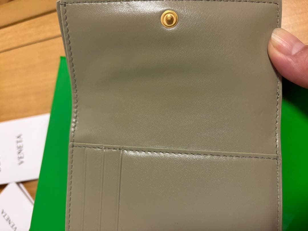 美品　Bottega Veneta 三つ折り財布