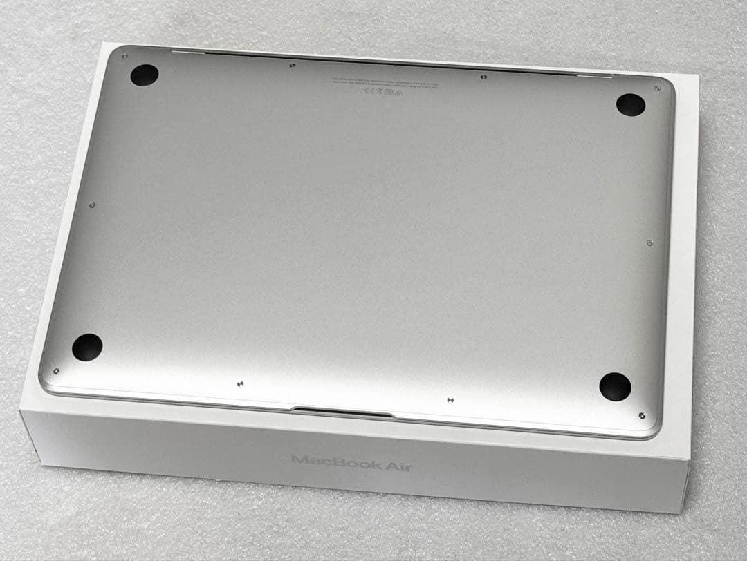 未使用に近い　最大容量100%　MacBook Air M1 8GB 512GB