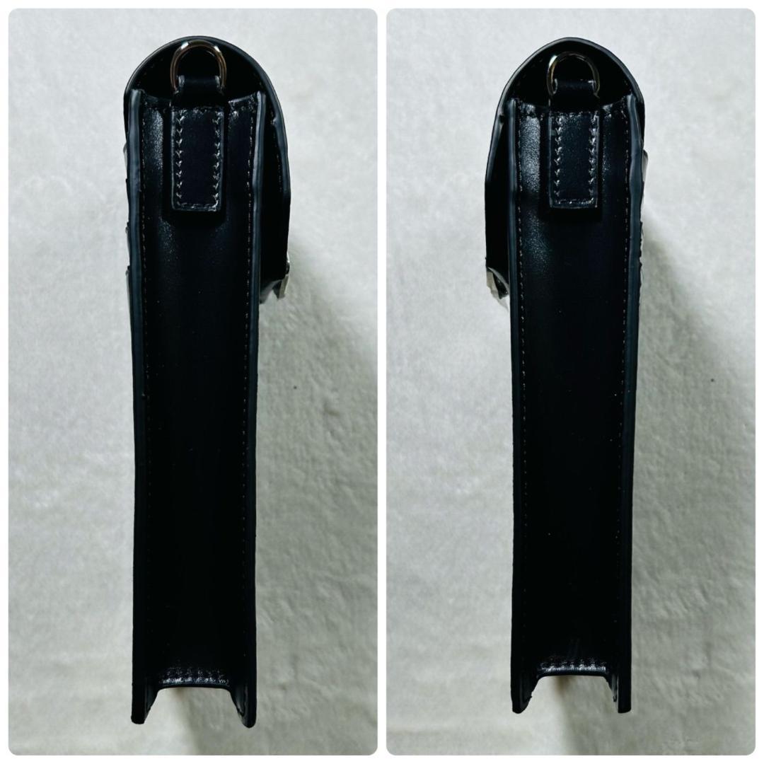 未使用 ヴィヴィアンウエストウッド フォンケース ショルダーバッグ ブラック