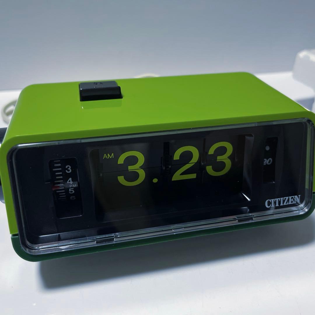 CITIZEN パタパタ時計 未使用品　シチズン　ハイリーフ・カーチス 緑