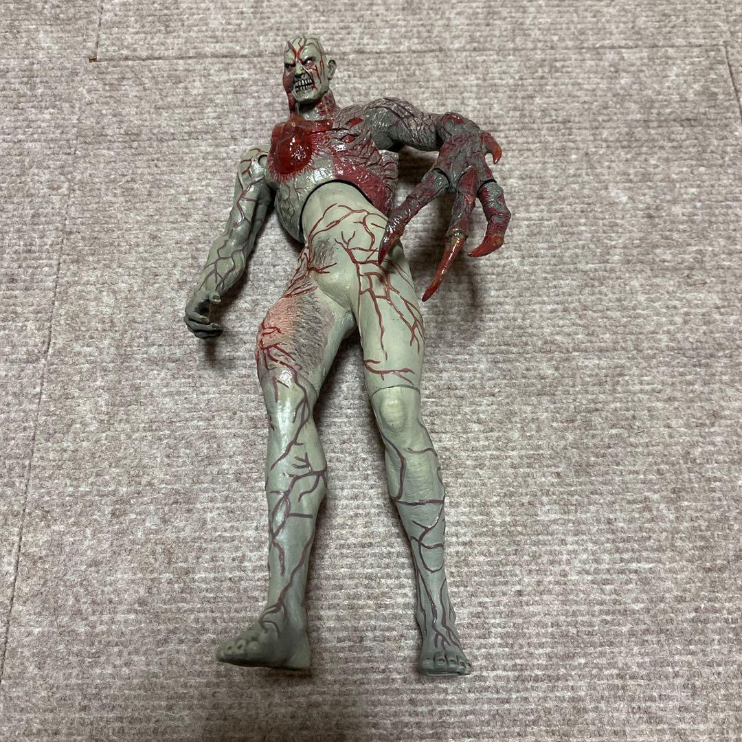 バイオハザード タイラント　フィギュア