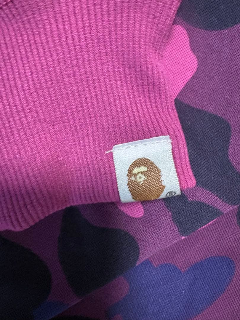 エイプBAPEシャークパーカー　Sサイズ