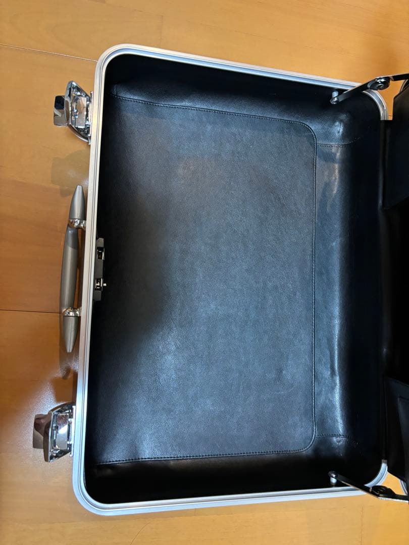ZERO HALLIBURTON アルミ アタッシュケース