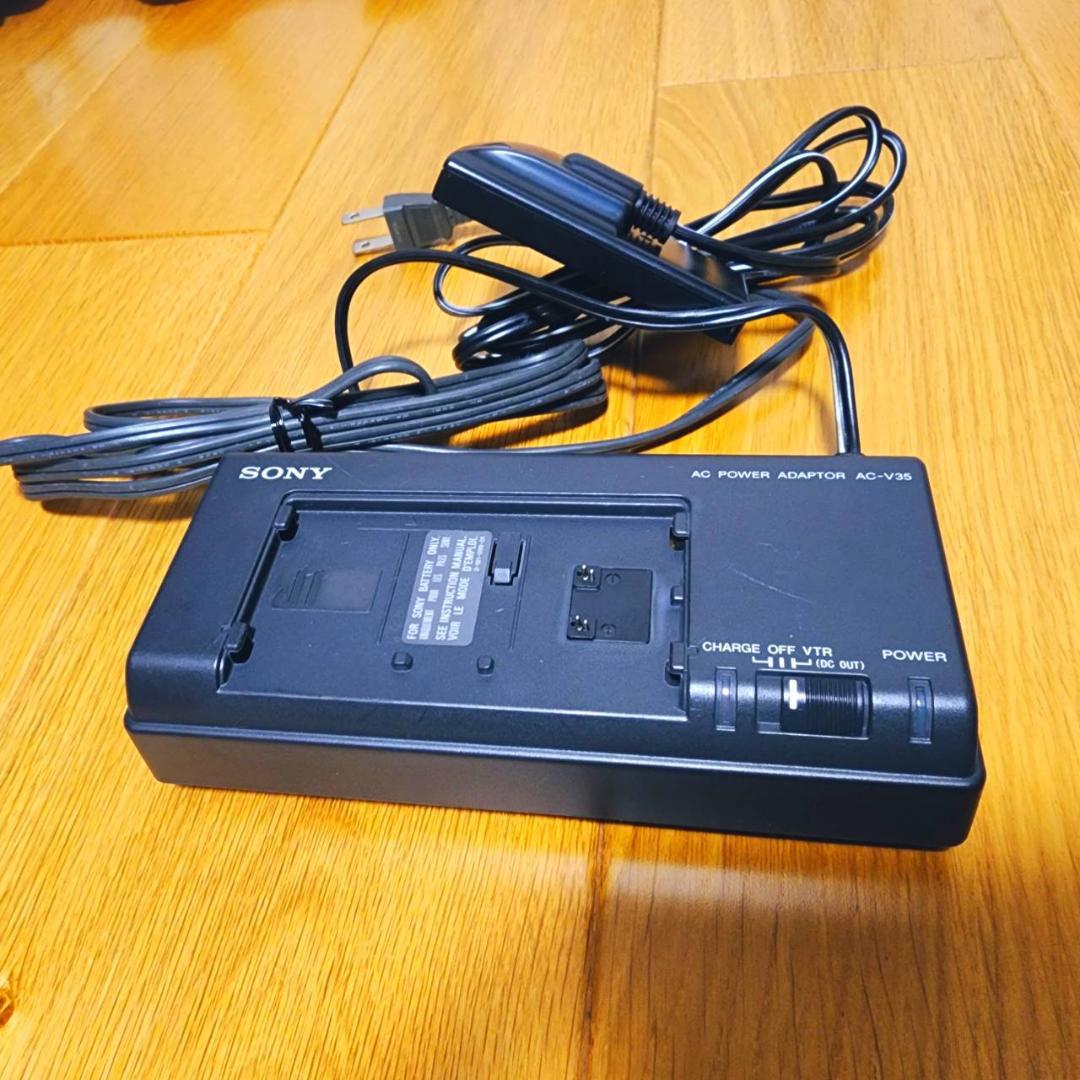 【動作確認済】SONY 高画質 Hi8 ビデオカメラ CCD-TR850 セット