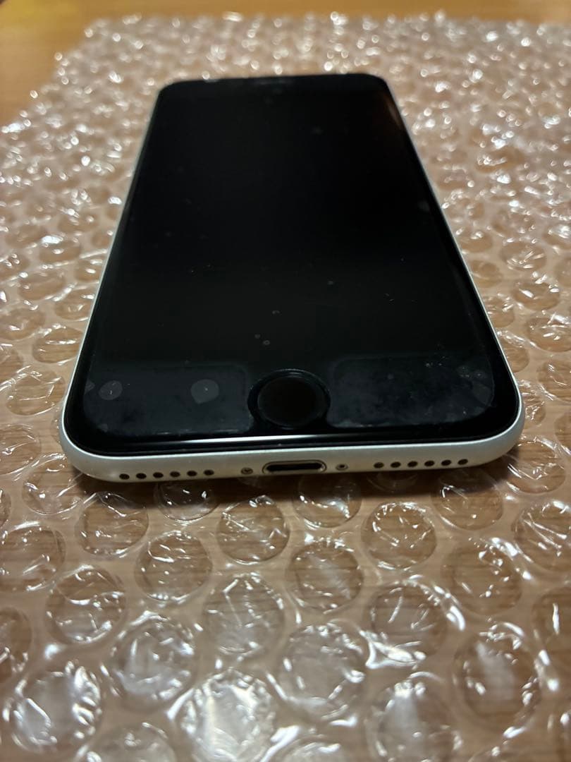 ⭐*️様 iPhone SE2 128GB バッテリー72%