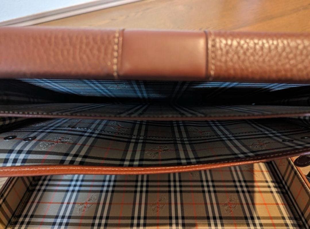 Burberry アタッシュケース　ダレスバッグ　ノバチェック