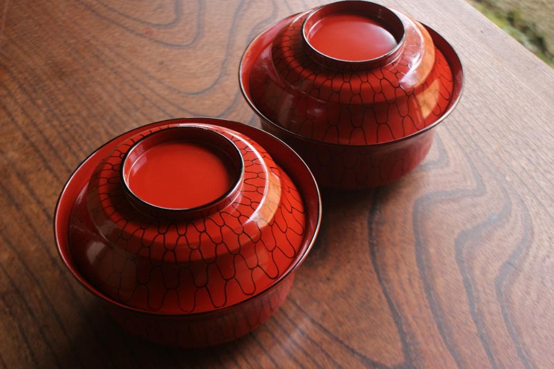 デッドストック！極上朱漆に風情ある網目文の美しい煮物椀2点（検輪島塗懐石道具