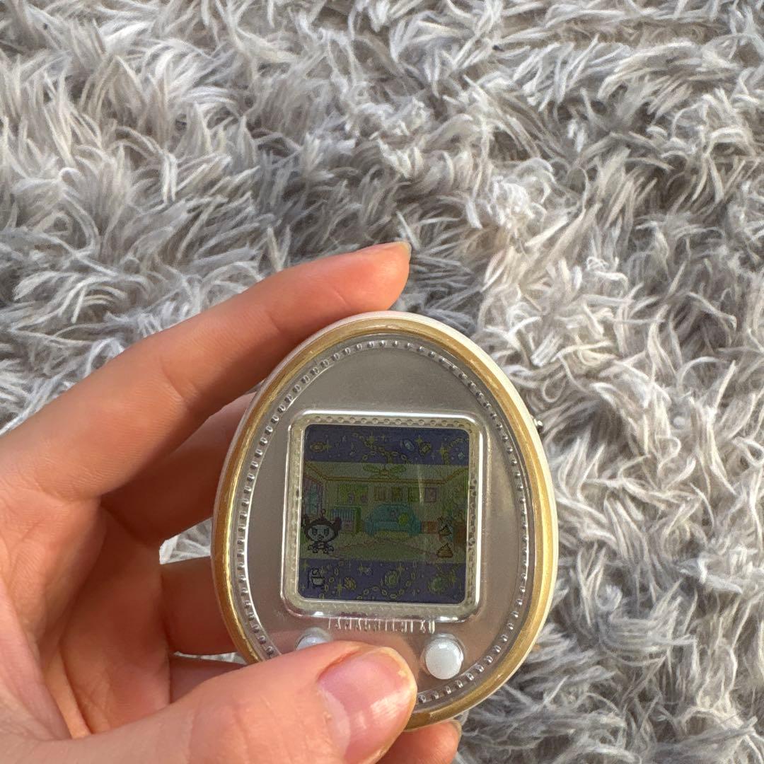 たまごっち4U 本体 キーホルダー付き ホワイト・白 動作確認済み