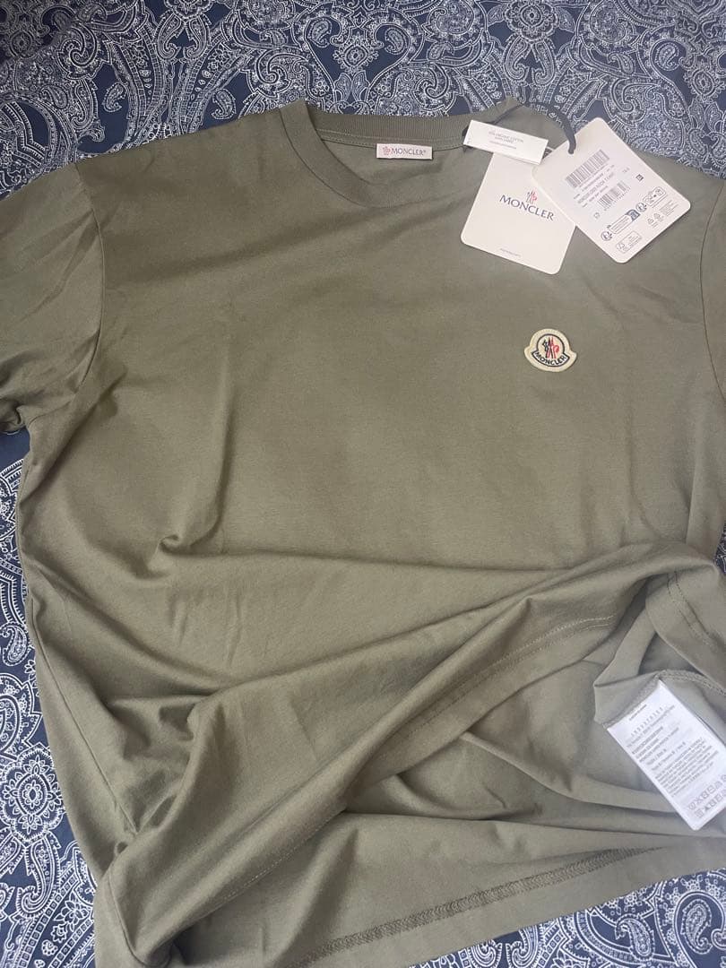 MONCLER オリーブ Tシャツ Sサイズ