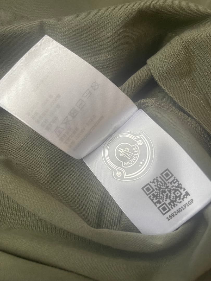 MONCLER オリーブ Tシャツ Sサイズ