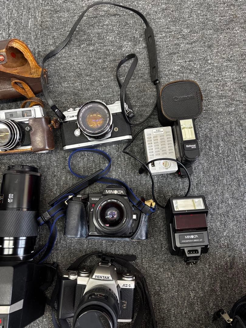 フィルムカメラまとめ売り Mamiya Pentax Minolta Canon