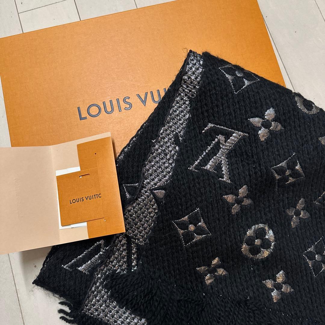 LOUIS VUITTON ルイヴィトン ブラックシルバー マフラー