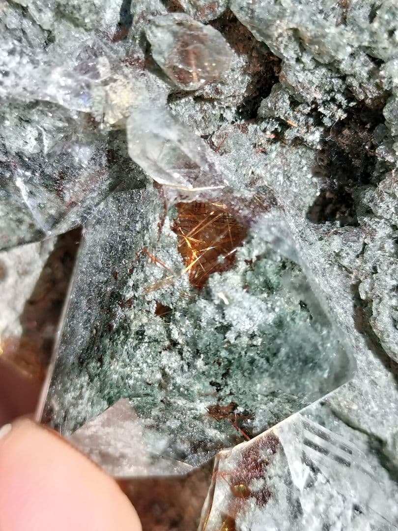 【激渋ルチル】マニハール産ルチルクォーツ原石