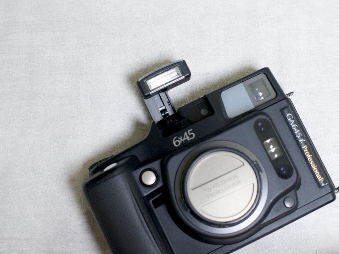 FUJI フジ GA645i Pro 中判フィルムカメラ　レンジファインダー