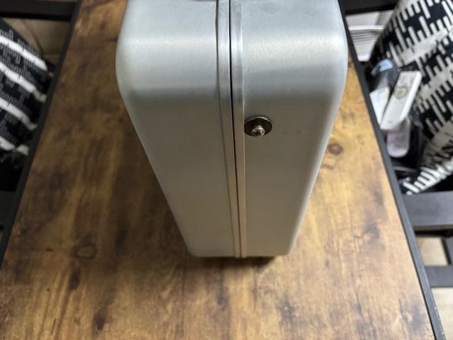 米国 SIZERO HALLIBURTON パソコンケース DZ5 アルミ正規品