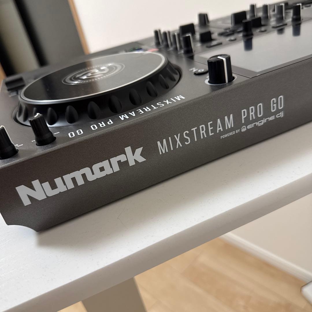 送料込み！Numark MIXSTREAM PRO GO