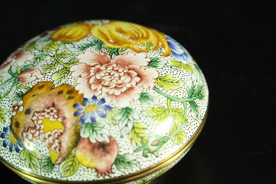 中国美術 琺瑯彩 香炉 箸筒 香合 三揃(K-A831)